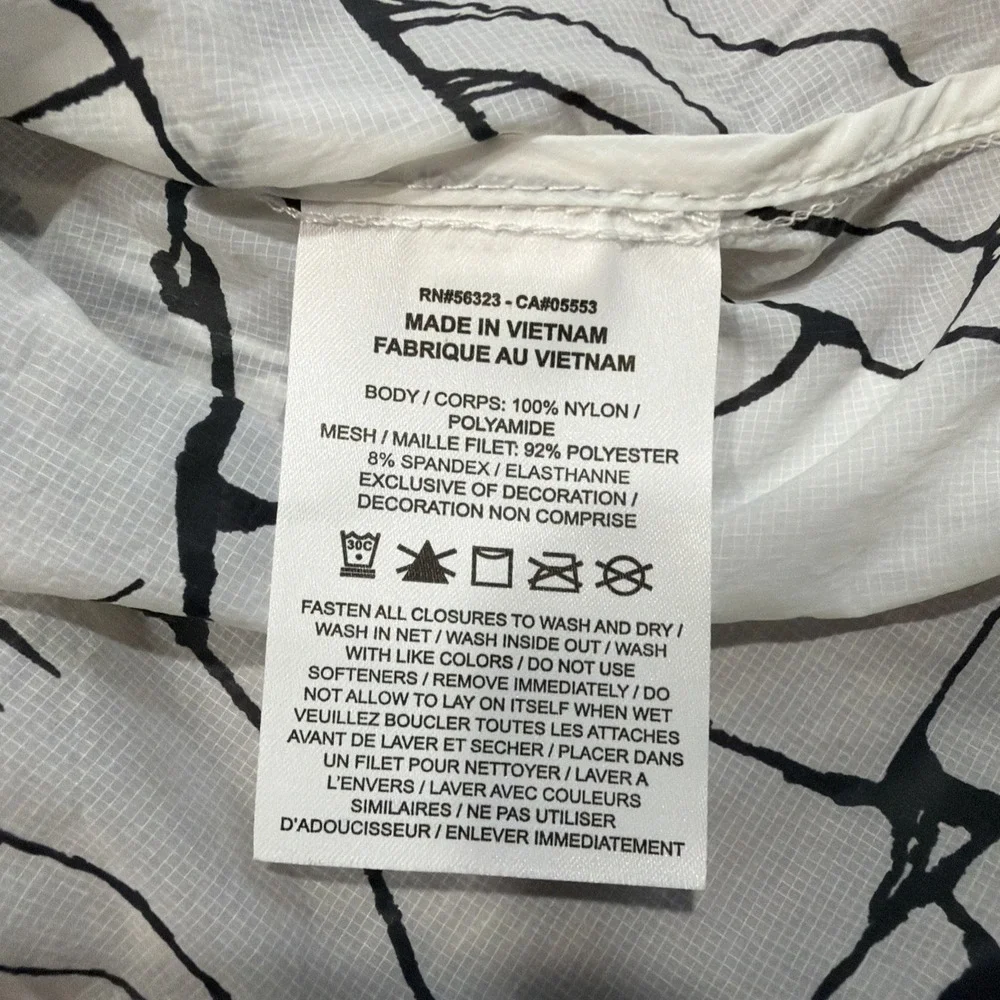 Nike Mens LARGE Run Division Pinnacle Running Jacket DA1286-100 White Black Mesh